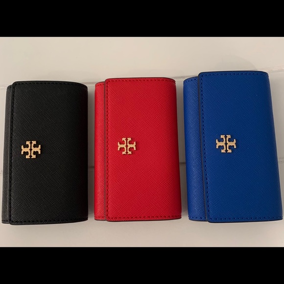 Tory Burch Emerson Key case in Bondi Blue leather - Picture 10 of 11